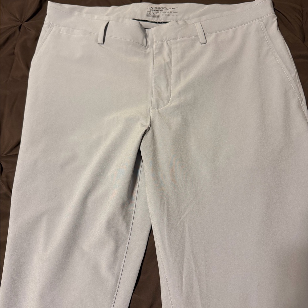 Nike Men's Light Gray Khakis